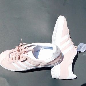 Unisex Adidas low top Gazelle J sneaker pink